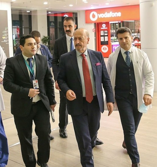 Bakanlardan Binali Yıldırım'a geçmiş olsun ziyareti...